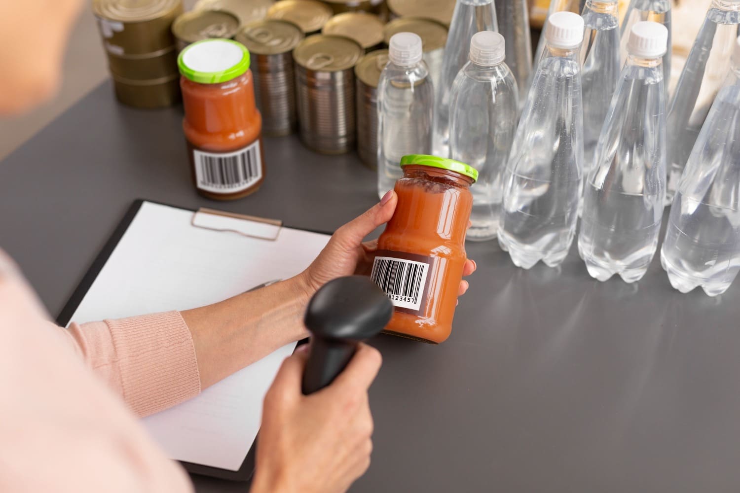What is Mono and Diglycerides? Their Role in Food, Cosmetics, and Custom Manufacturing