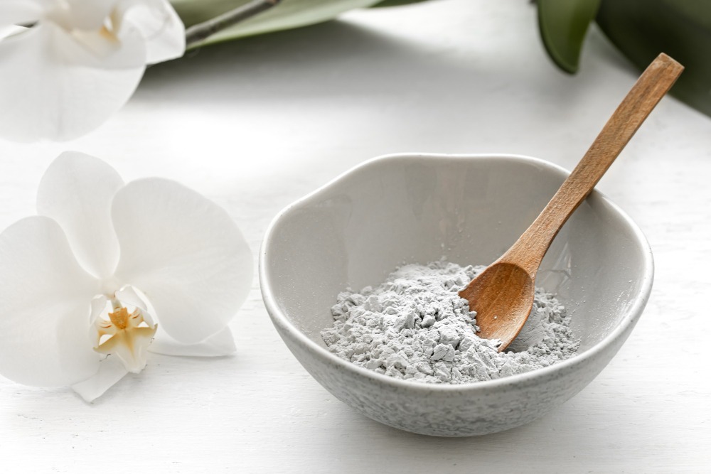 Titanium Dioxide Benefits in Skincare and Coatings: Elchemy’s Quality-Certified Supply