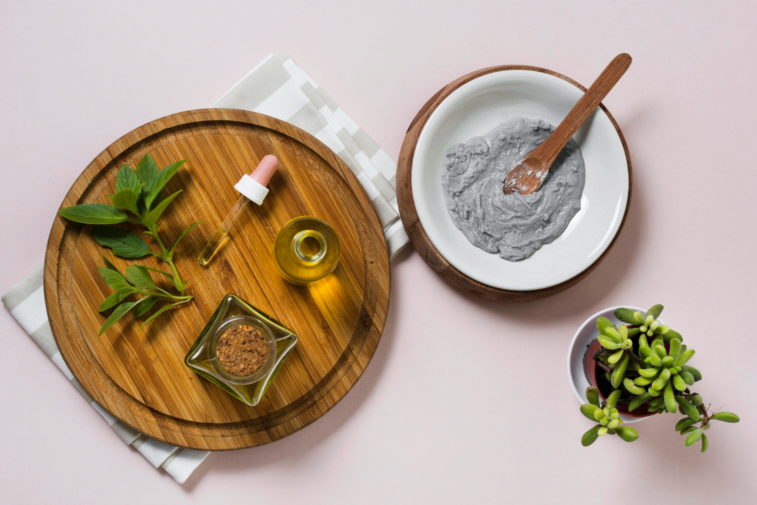 How Bentonite Detoxifies and Energizes Your Body