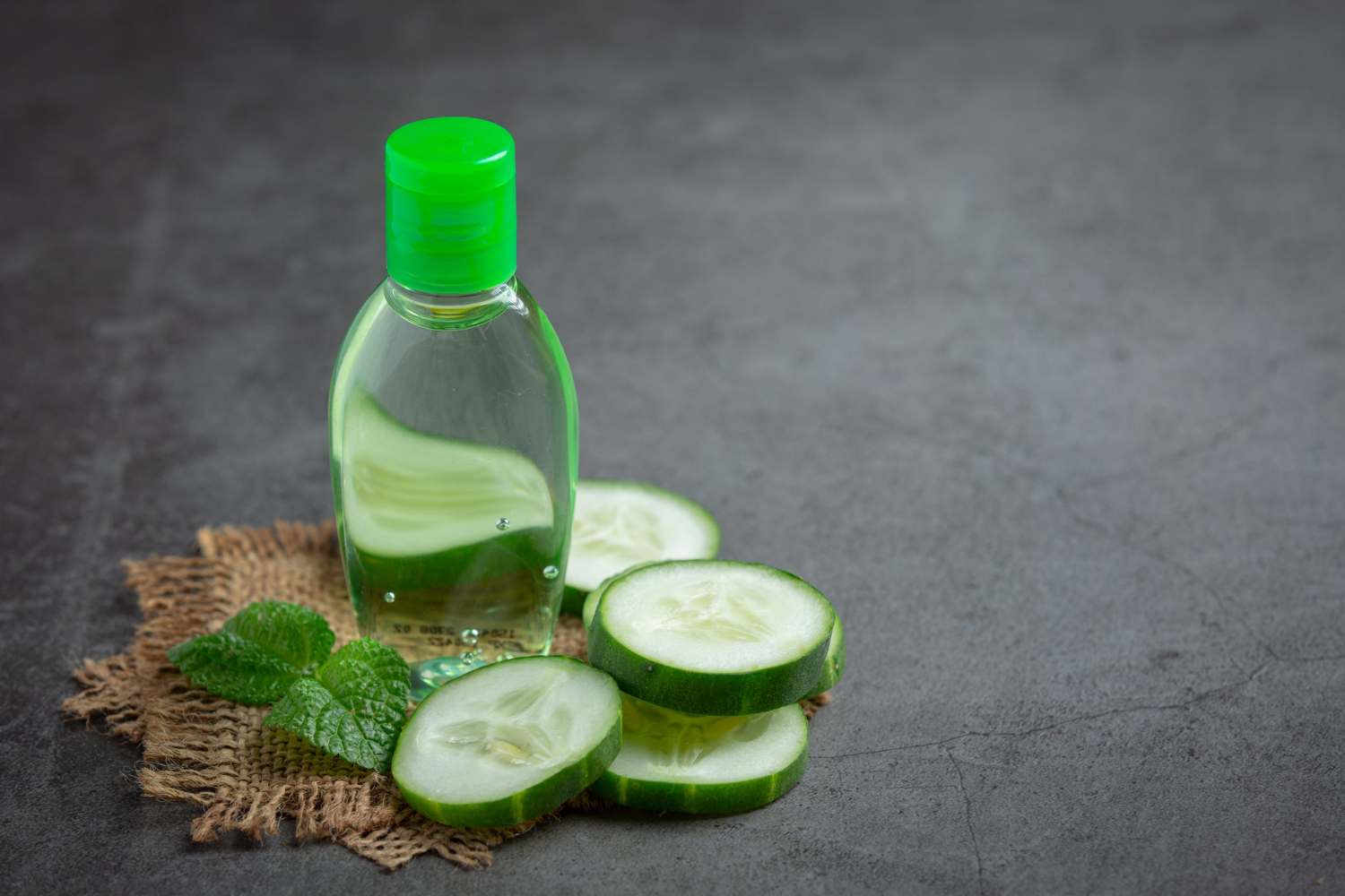 Choosing Between Glycerin and Vegetable Glycerin for Personal Care Formulations