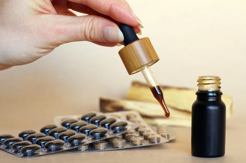 eugenol essential oil